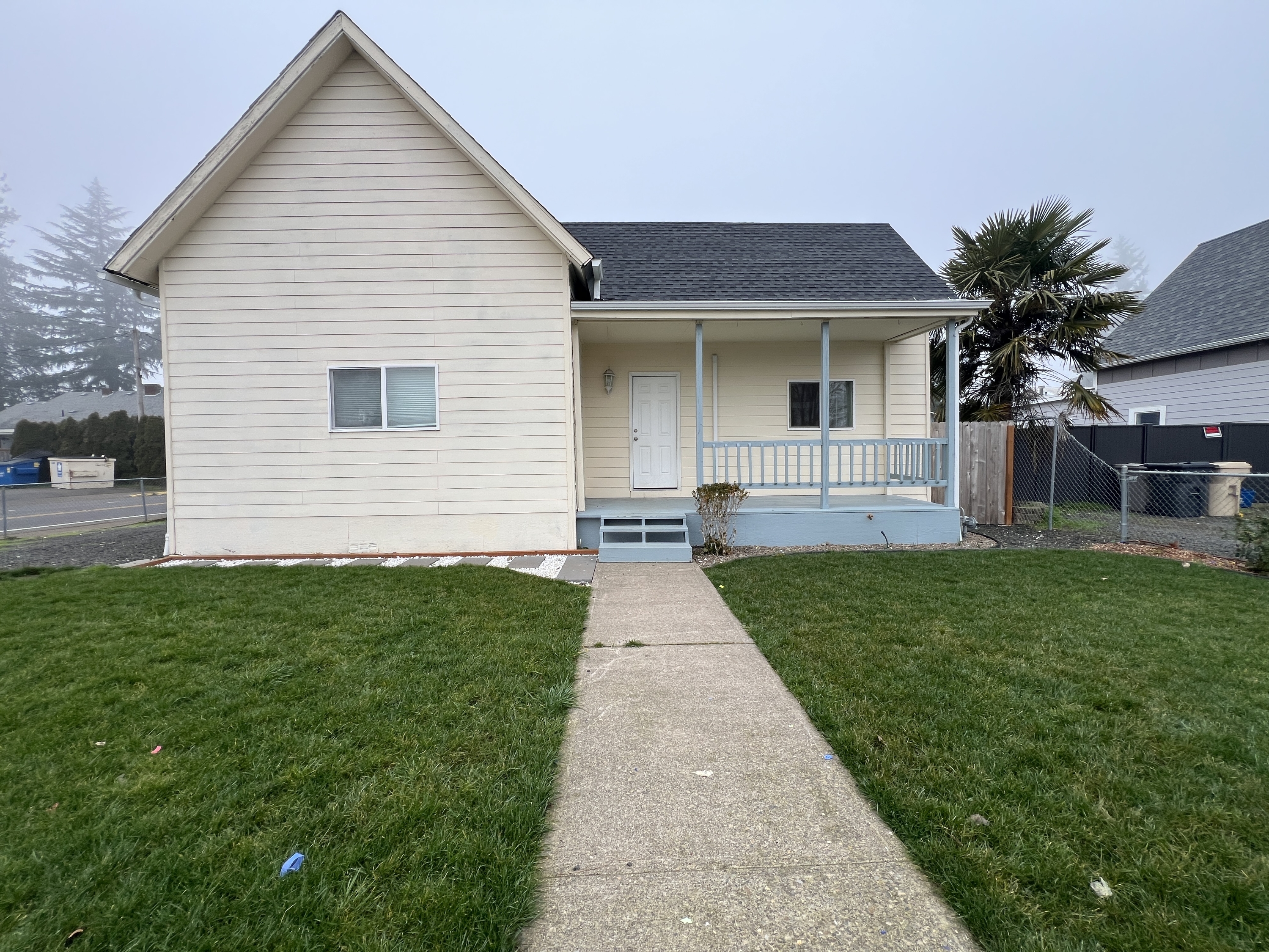 1803 Southeast Salem Avenue