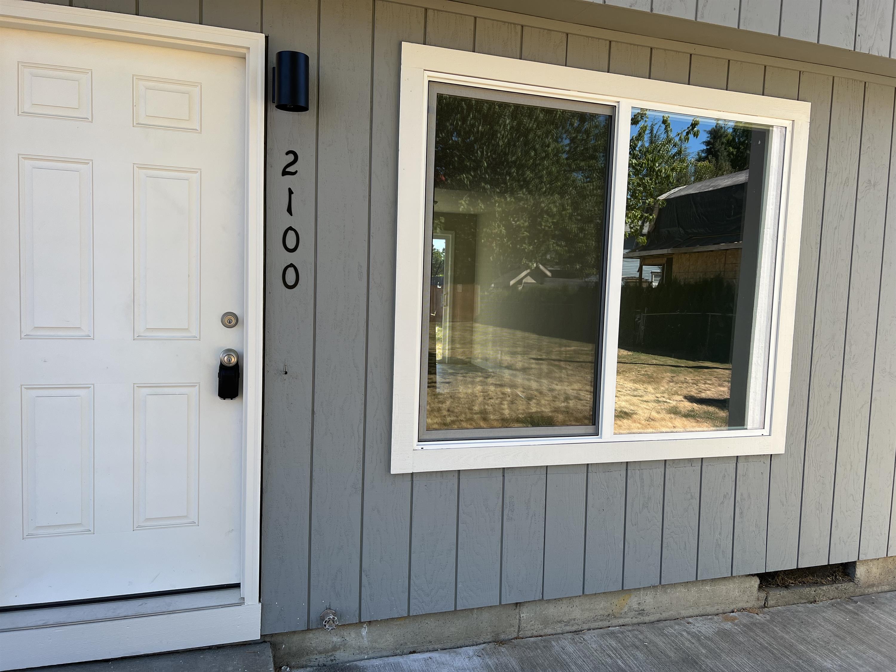 2100 Southeast Jefferson Street - 2100